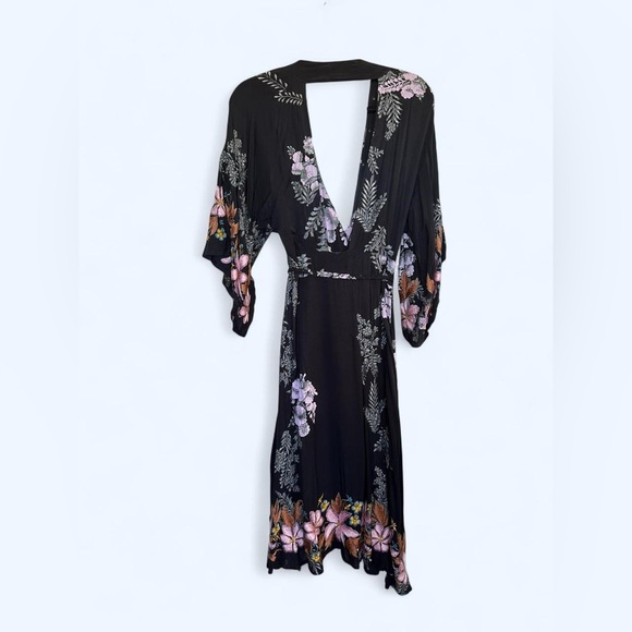 NWT Free People Black floral embroidered cocktail hour wrap dress S - Picture 5 of 7